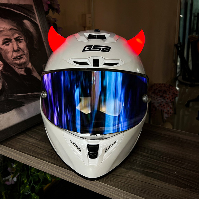 Helmet Decorative Antlers Glowing Demon Horns Pull Crazy Car