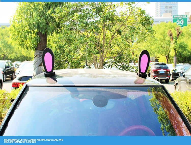 Xe mái trang trí tai mèo với búp bê dễ thương phổ quát xe điện trang trí ngoại thất xe tai thỏ - Truy cập ô tô bên ngoài