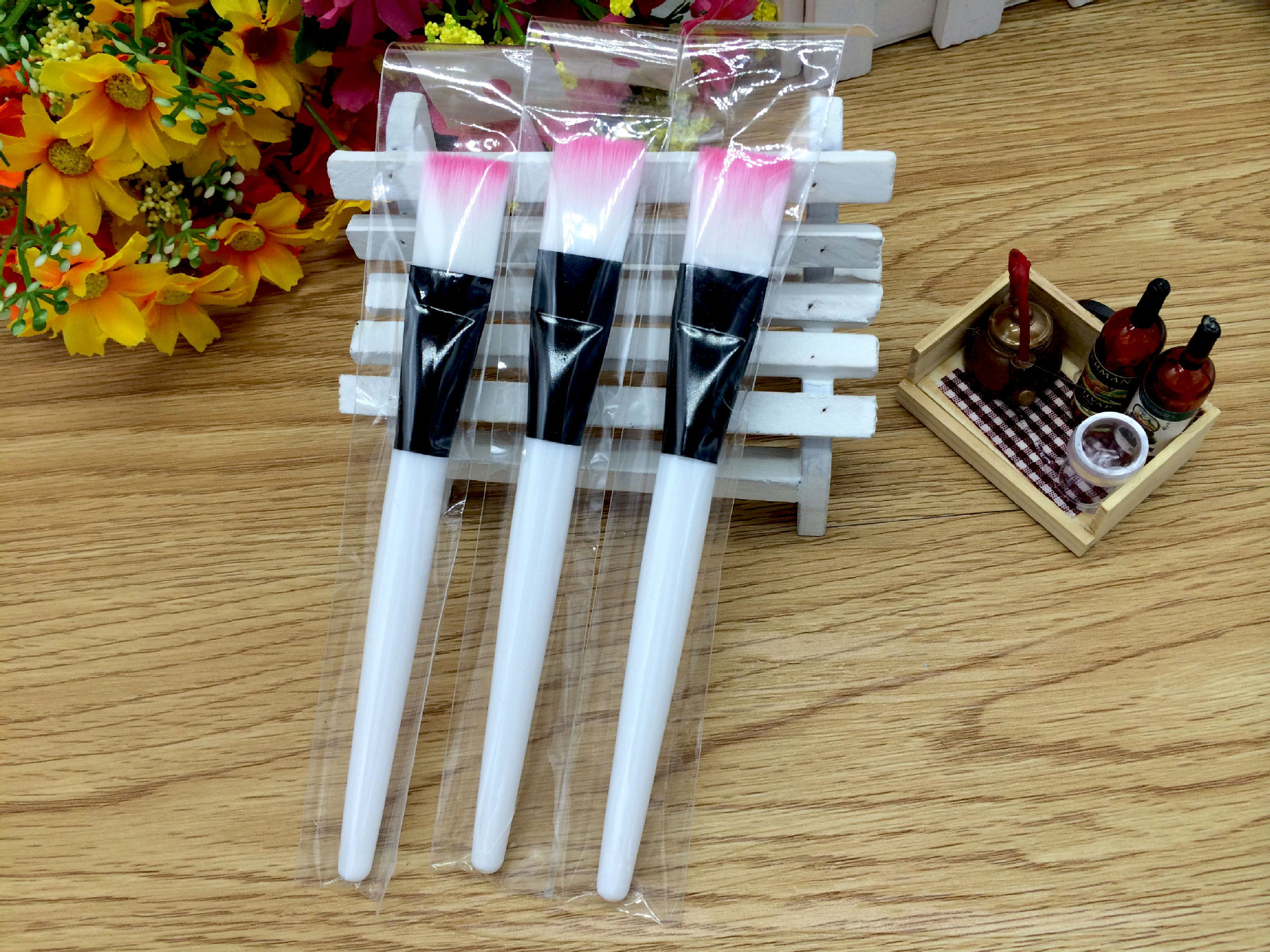 Beauty salon mask tool advanced white rod mask brush makeup brush and tools