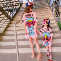 Parent-child outfit mother-daughter outfit Western style girls T-shirt dress 2021 spring and summer new childrens pure cotton medium-length loose dress T