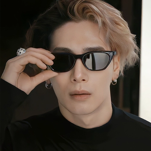 Ван Цзяер, те же солнцезащитные очки, красавица мужского г -н кошачья кошка 2024 Новые солнцезащитные очки, приводящие в особое высокое чувство