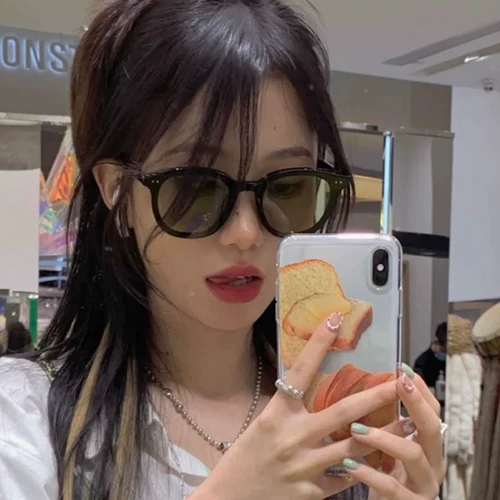 Зеленые брендовые солнцезащитные очки на солнечной энергии, изысканный стиль, популярно в интернете, по фигуре, защита от ультрафиолета