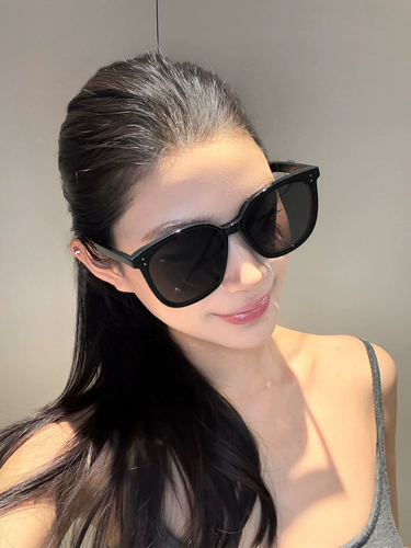 Солнцезащитные очки на солнечной энергии, 2025 года, изысканный стиль, по фигуре, защита от ультрафиолета