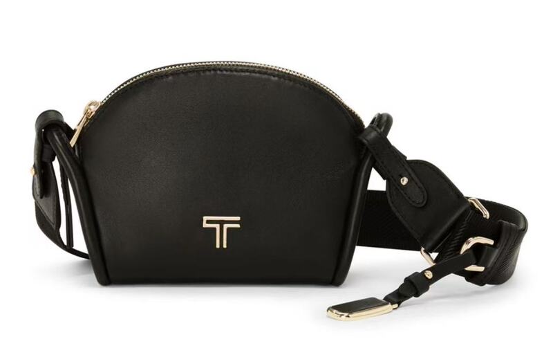 [Nini Is in Canada] Grab a Tumi Voyageur Series Marin Mini Crossbody Bag