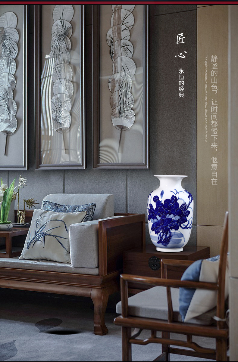 Jingdezhen ceramic hand - made furnishing articles of Chinese style living room blue and white porcelain vase household flower arranging relief crafts ornament