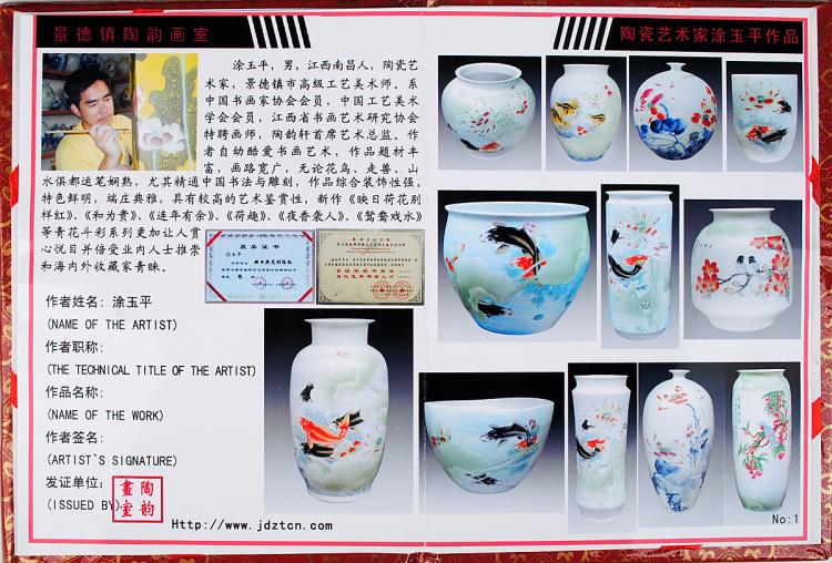 Jingdezhen ceramics by hand draw lotus Chinese blue and white porcelain vase household wine sitting room adornment is placed