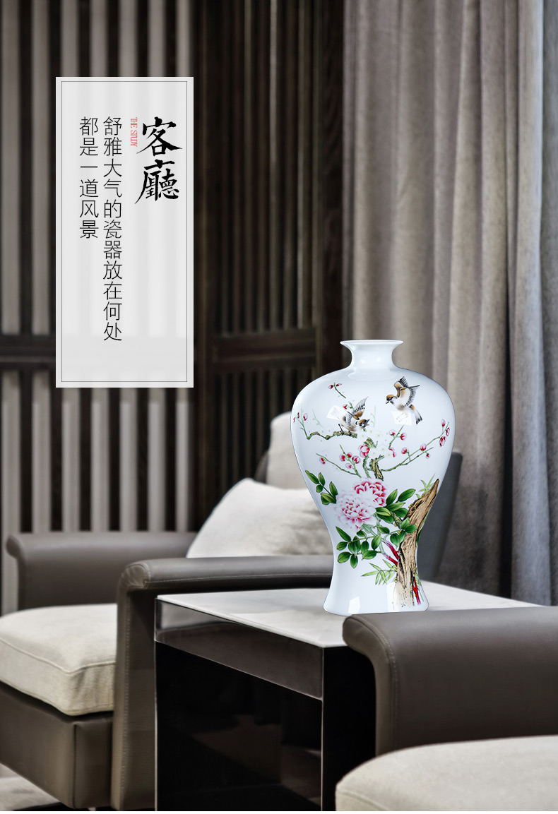 Jingdezhen ceramics hand - made vase and exquisite carving furnishing articles sitting room flower arranging Chinese style household decorative arts and crafts