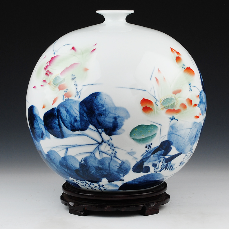 Jingdezhen ceramics by hand draw lotus Chinese blue and white porcelain vase household wine sitting room adornment is placed