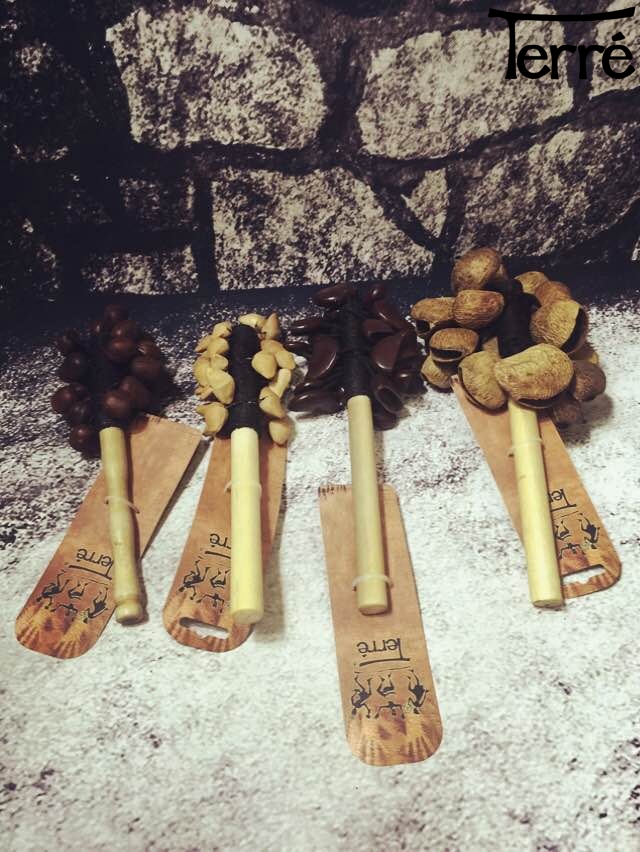 Terre Terre Fruit Handbell Fruit Rattle Shaker Africa South America Southeast Asia Natural handmade