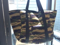 Class seven water photography fifth grade class seven SLR equipment bag part of the color spot