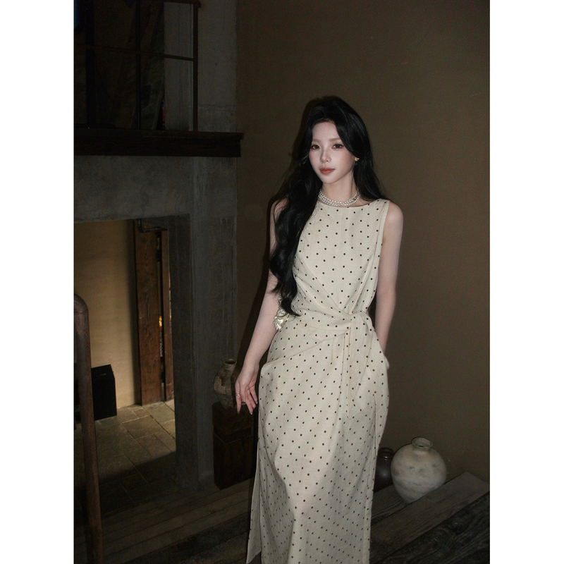 Icelolly Linen Sleeveless Waist-Cinching Polka Dot Vest Dress for Women 2026 Spring and Summer Particularly Beautiful Waist-Cinching Dress