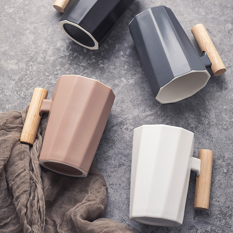 Mug with lid spoon cup creative personality trend gift box drink water cup Japanese coffee cup couple cup ceramic cup