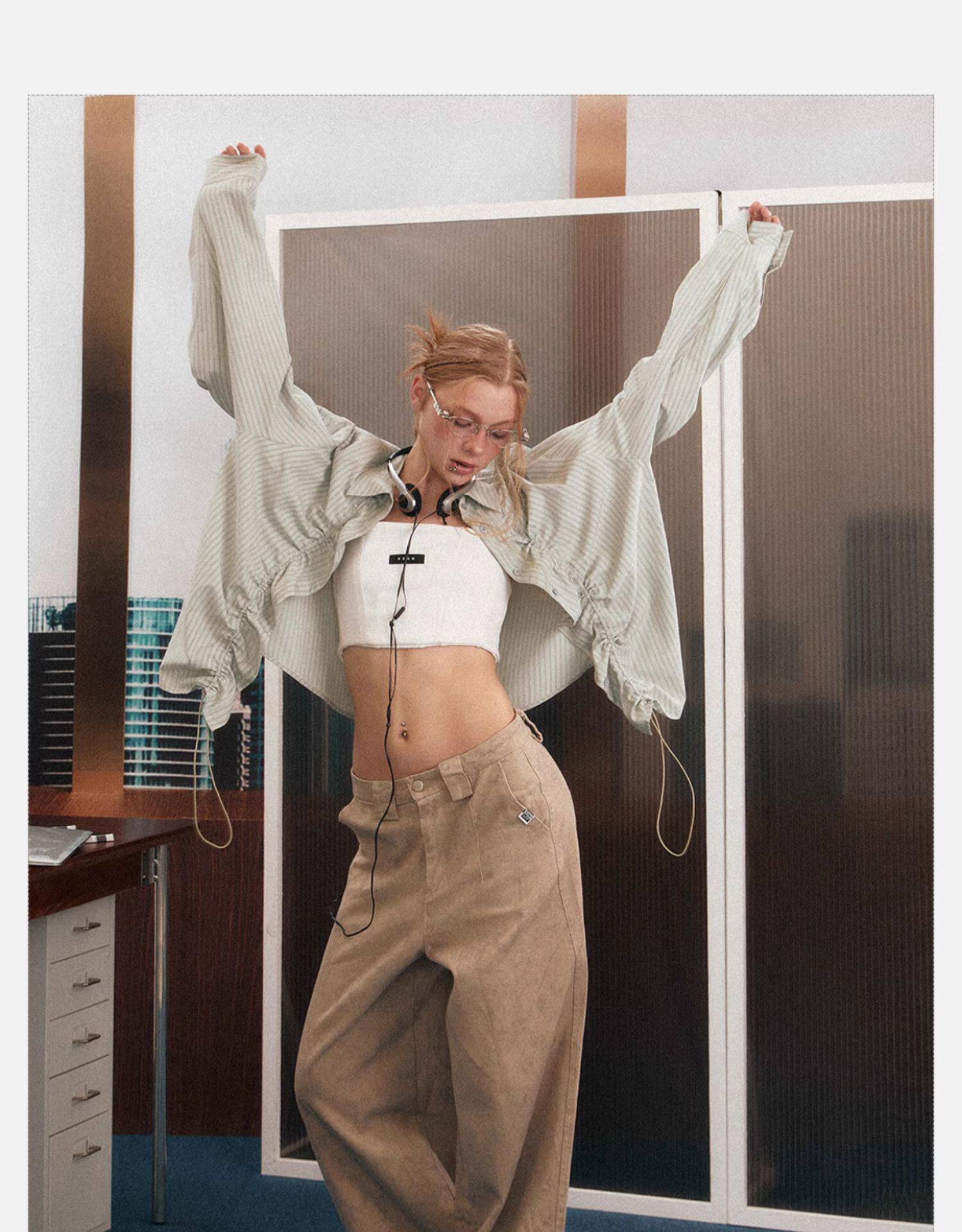 EZEK рубашка женские модели 2025 новый взрыв моделей Ранняя весна уникальный супер хороший смотреть куртка темперамент полоса накладки пальто женщина 