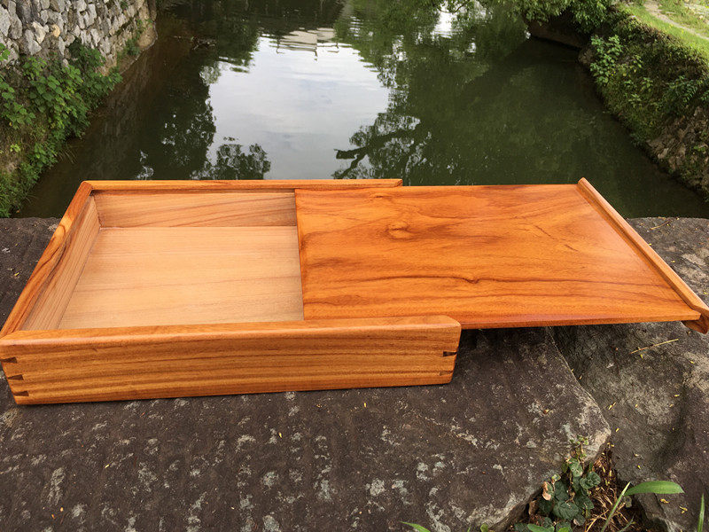 Camphor wooden box jewelry box Sample box Camphor box Marriage box Handicrafts made