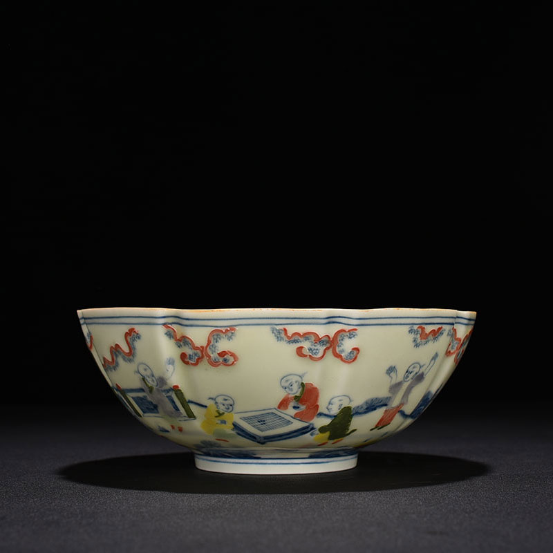 The Ming-made Enamel Colored Baby Boy's Thin Tire Bowl