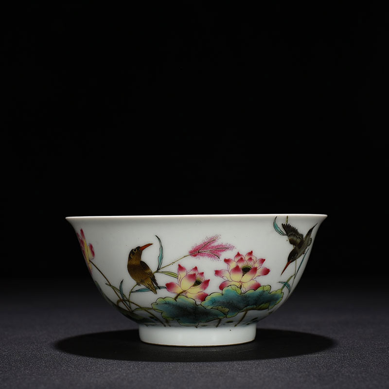 The Qingyong Pink Lotus Flower Flowers Bird Grain Bowl