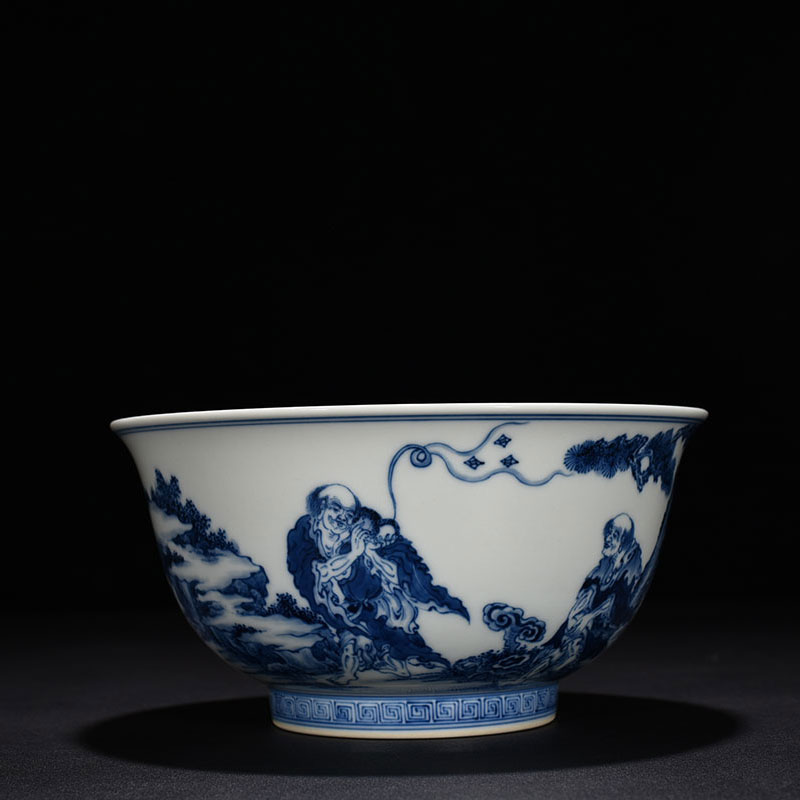 The Qingyong Zhengqing flower and a sea figure grain bowl