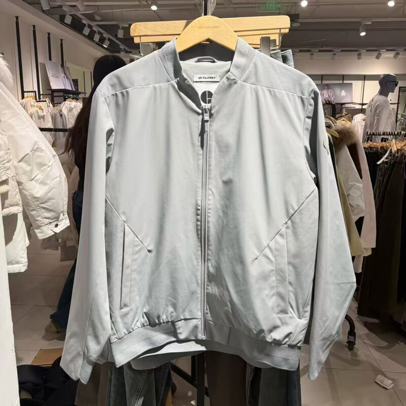 Jack Jones Jacket 26 Spring Outdoor Round Neck Simple Long-Sleeved Water-Repellent Letter Jacket for Men 224121004