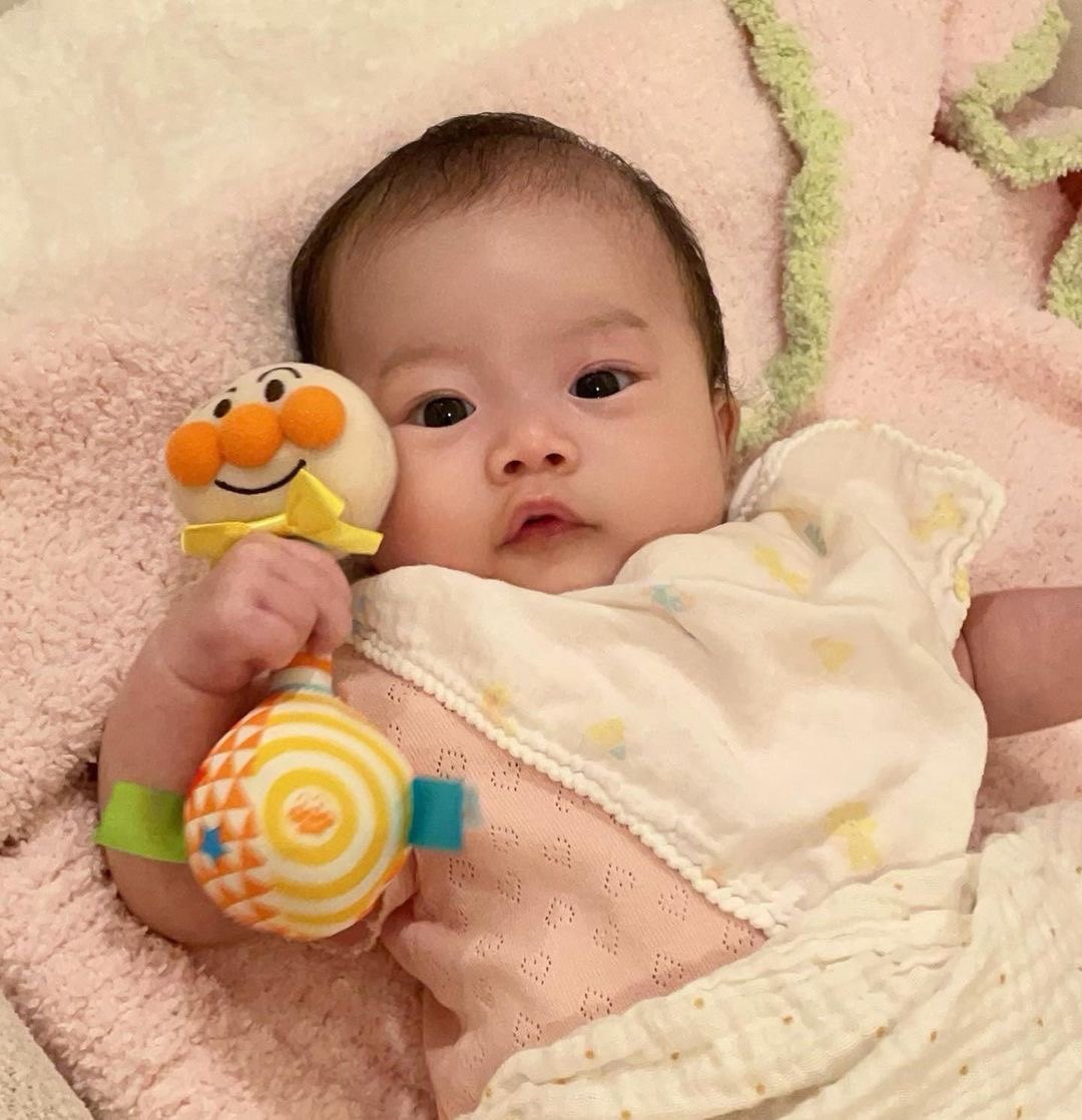 Japanese original bread superman newborn cloth rattle baby puzzle toy head development from 0 month to grip