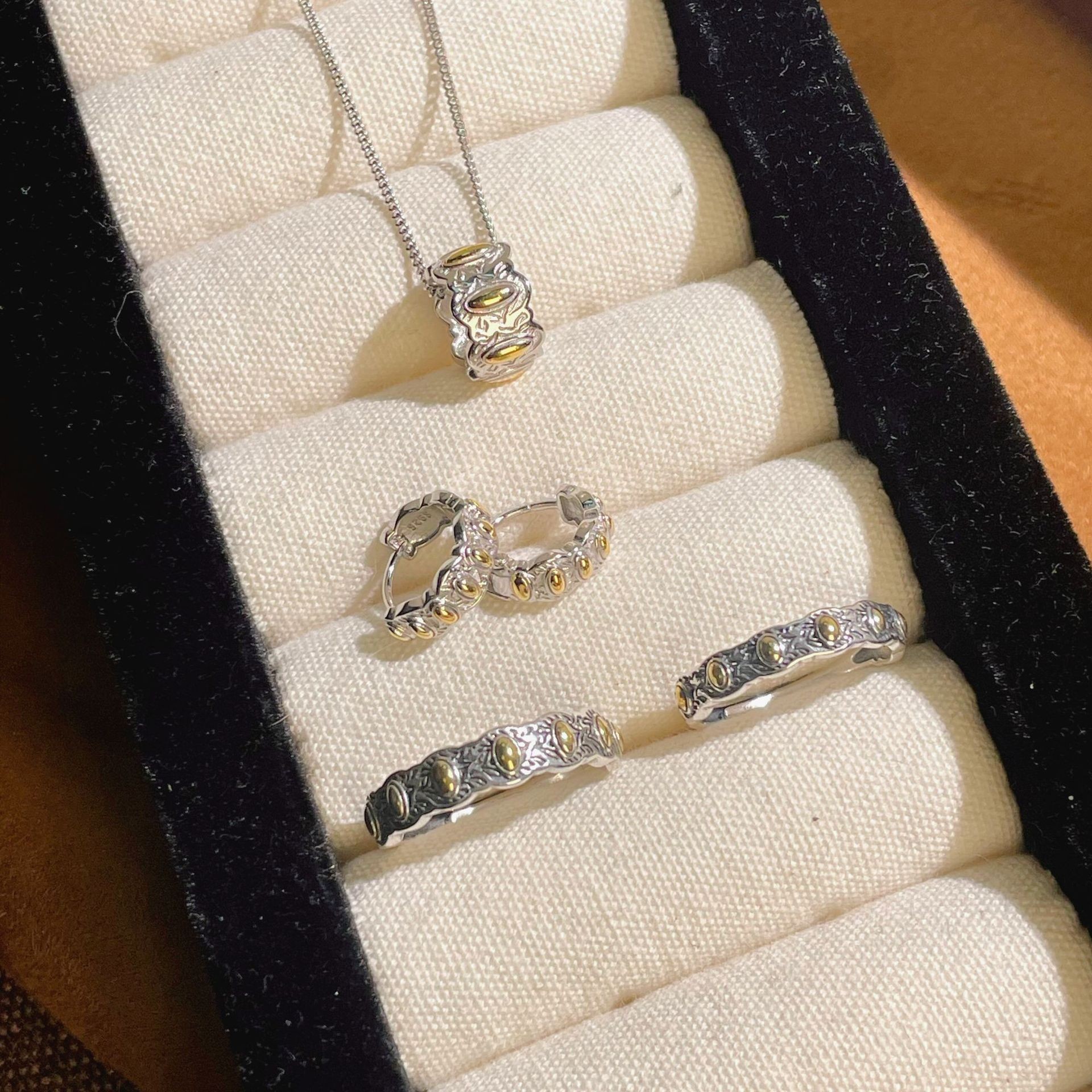 S925 sterling silver jewelry seven-grain rice necklace aged gold electroplated ring ring earrings clavicle chain three-piece set