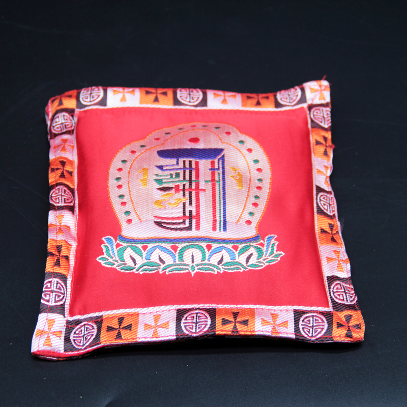 Hidden Mifang Hidden Silk Satin carapen sac Incense Bag Tibetan fragrant powder auspicious and fragrant bag headrests red