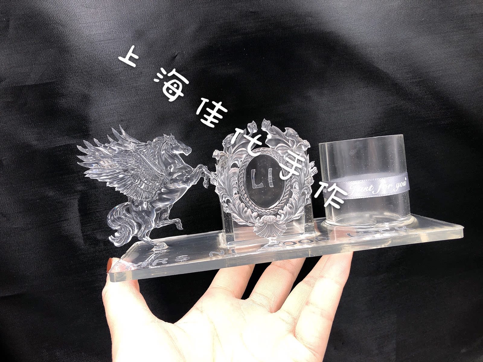 Shanghai Jiadi hand for flying horse mirror dripping rubber mold plaster molds 8 7 * 5 1CM