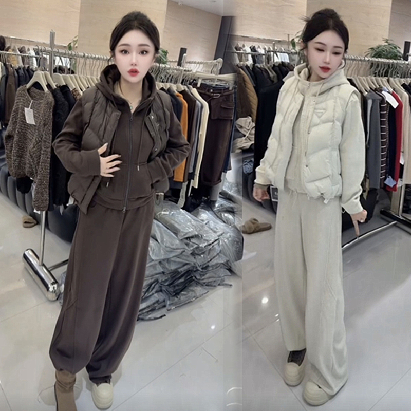 2026 New Autumn and Winter Vest Three-Piece Set for Women, Fleece-Lined Hooded Sweatshirt, Long Pants, Stylish Casual Three-Piece Set, Trendy