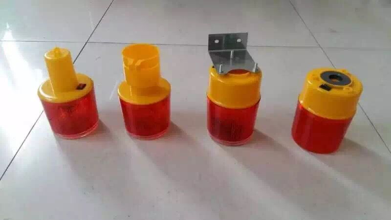Solar strobe light warning light traffic construction roadblock warning lighthouse crane signal light fishing boat strobe construction light