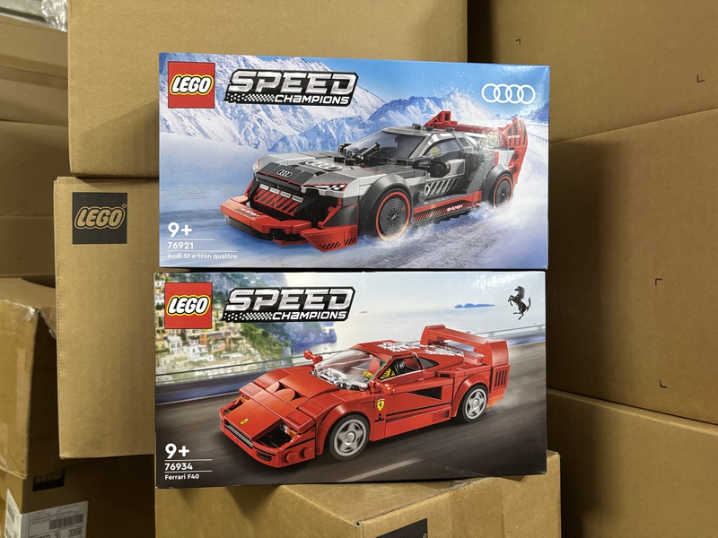 Lego 77261 Ferrari 76919 Super Racing Car 76921 77245 Aston Martin Team