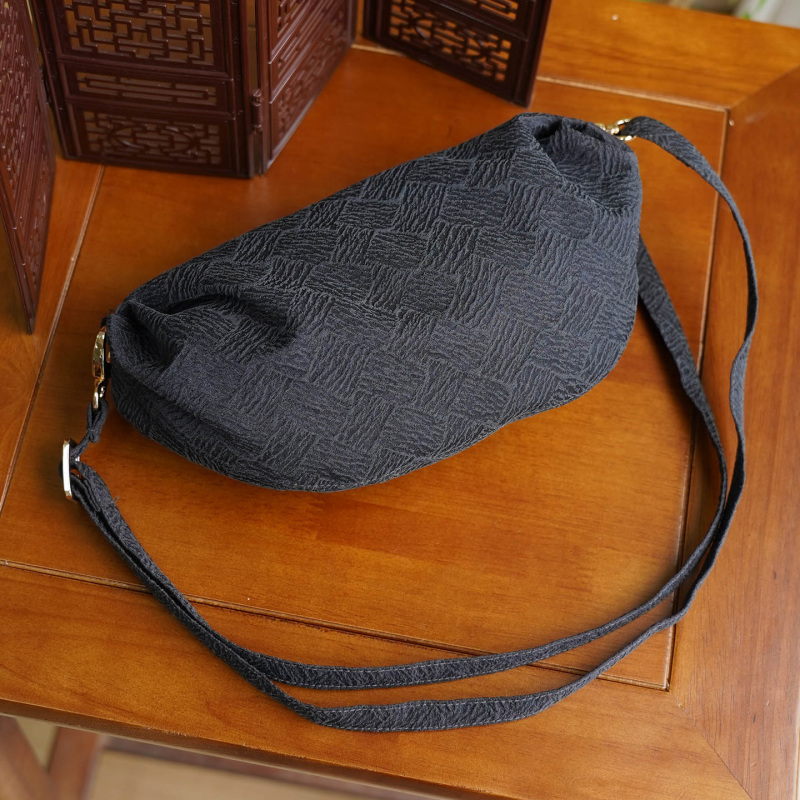 40mm Silk Cloud Yarn Crossbody Bag, New Chinese Style Commuter Shoulder Phone Bag, Versatile Solid Color Dumpling Bag with Traditional Chinese Style