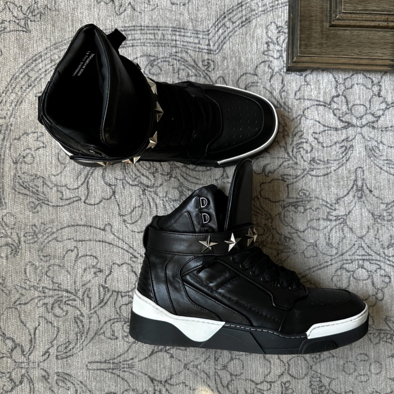 [Designer Style] Black Star Studded High-Top Sneakers for Men, Autumn Lace-Up Velcro Thick-Soled Casual Shoes