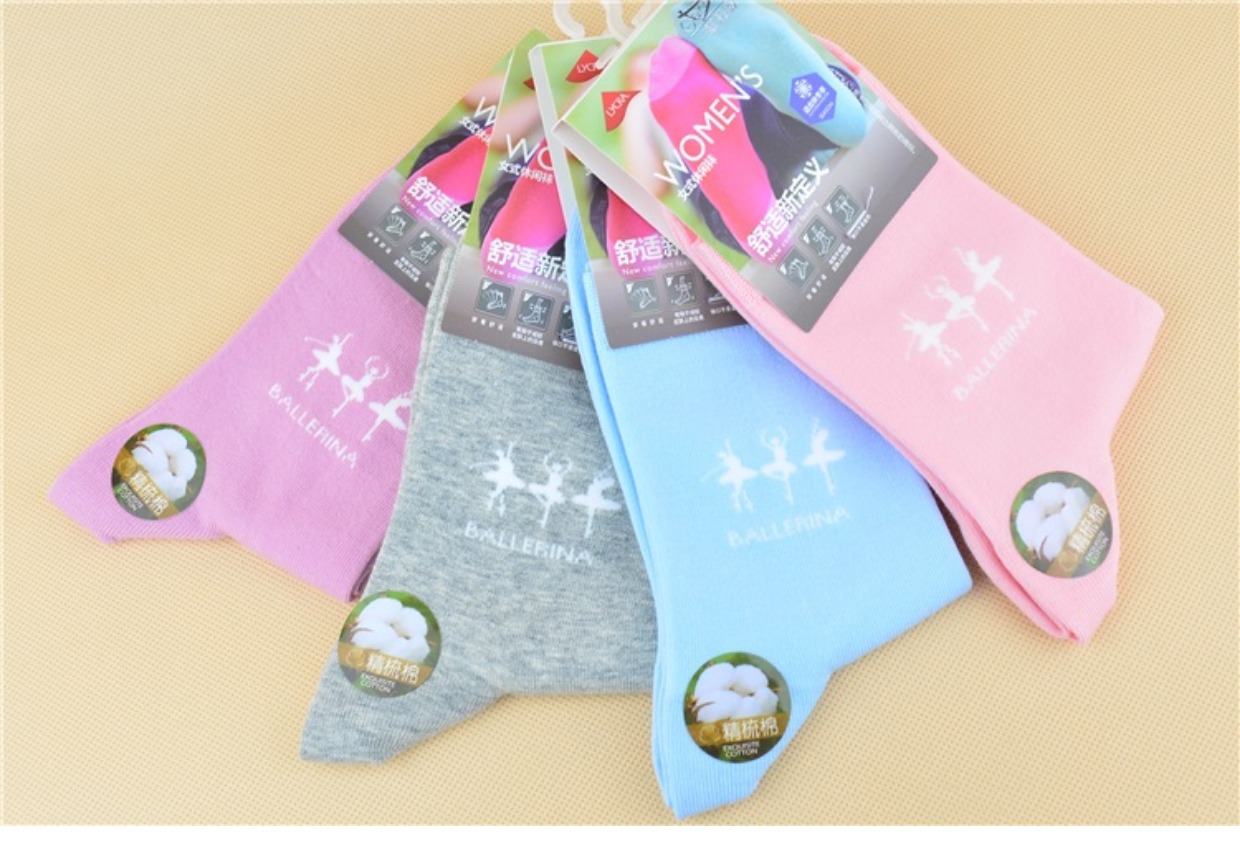 Vớ Hua Dannu * phụ nữ mùa thu và mùa đông cao cotton dày dài hoạt hình động vật dễ thương bông khử mùi nữ vớ ngắn vớ nữ