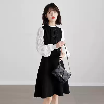 FENPERATE new autumn 2021 new black Hepburn style elegant temperament thin A character fake two pieces