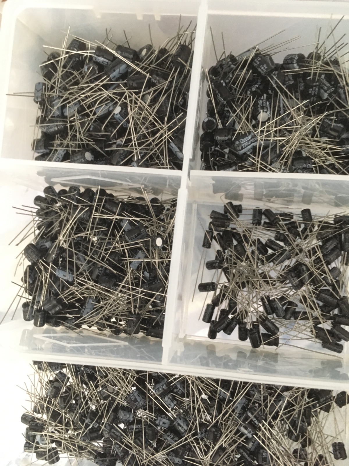 Arbitrary order giveaway backlog capacitive various types of electrolytic capacitor randomly presented with limited number of delivery