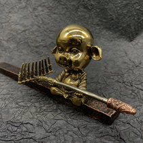 Dongguan broken copper creative pig eight ring rake ornaments pure copper pig brother nine teeth nail rake weapons hand hand play hand