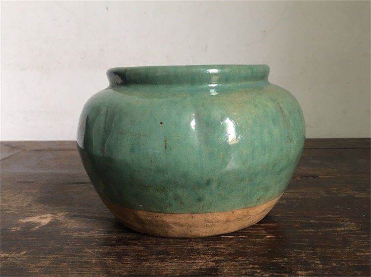 Republic of China Pottery Tire Melon Prismatic Apple Green Glazed Flat Jar Glazed Color Fattener shaped regular old objects porcelain ancient playing chore