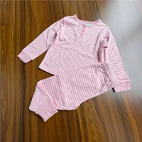 30 розовых кнопок