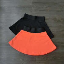 The girls middle-aged child has a good size of 120-160 yards.