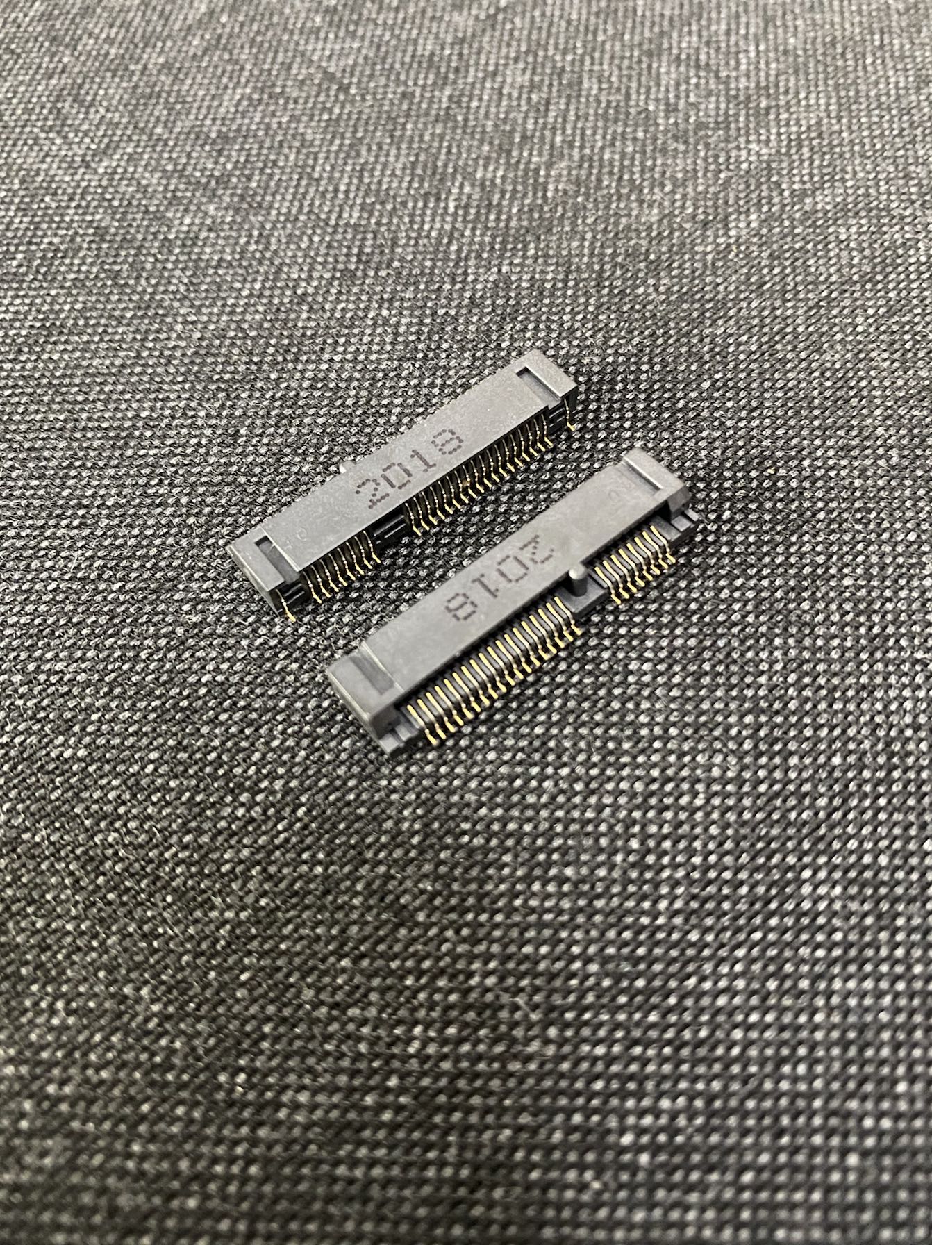 CONCRAFT 0717A0BA56C MINI PCI 52P 5 6H WIRELESS network card slot socket