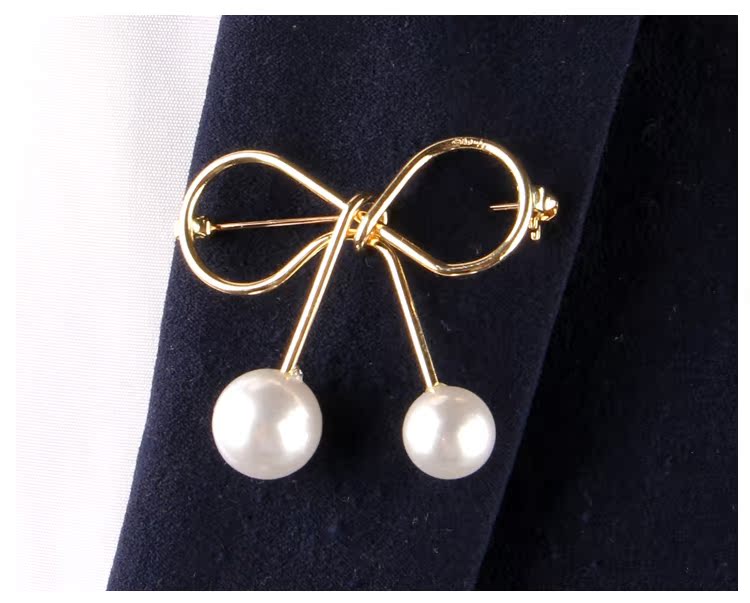Nhật Bản và Hàn Quốc với phụ kiện ngọc trai rhinestone chống ánh sáng trâm cài áo len nữ áo choàng len trang trí nhỏ pin khóa sáng tạo - Trâm cài ghim cài áo vest