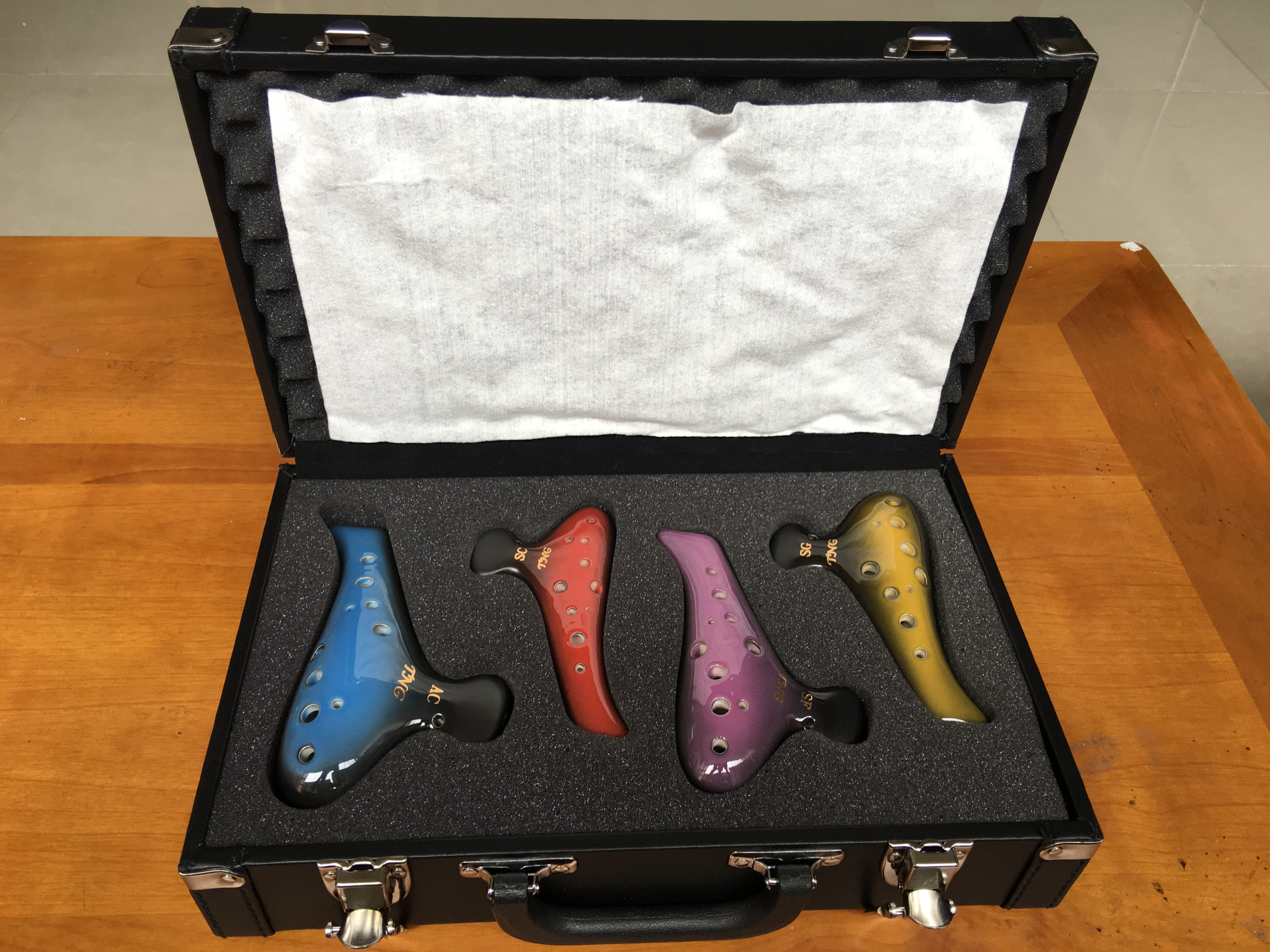 Taiwan TNG Rainbow 4 sets orchestra professional playing Tao flute Professional performance version sent to the mobile leather case textbook for the music
