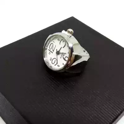 German White ◇ Hand fun digital silver round ring type elastic band quartz battery watch