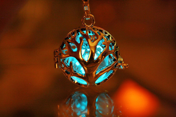 Canada Magic ◇Hand-made exquisite silvered glass Dandelion Tree of Life Blue and green luminous necklace