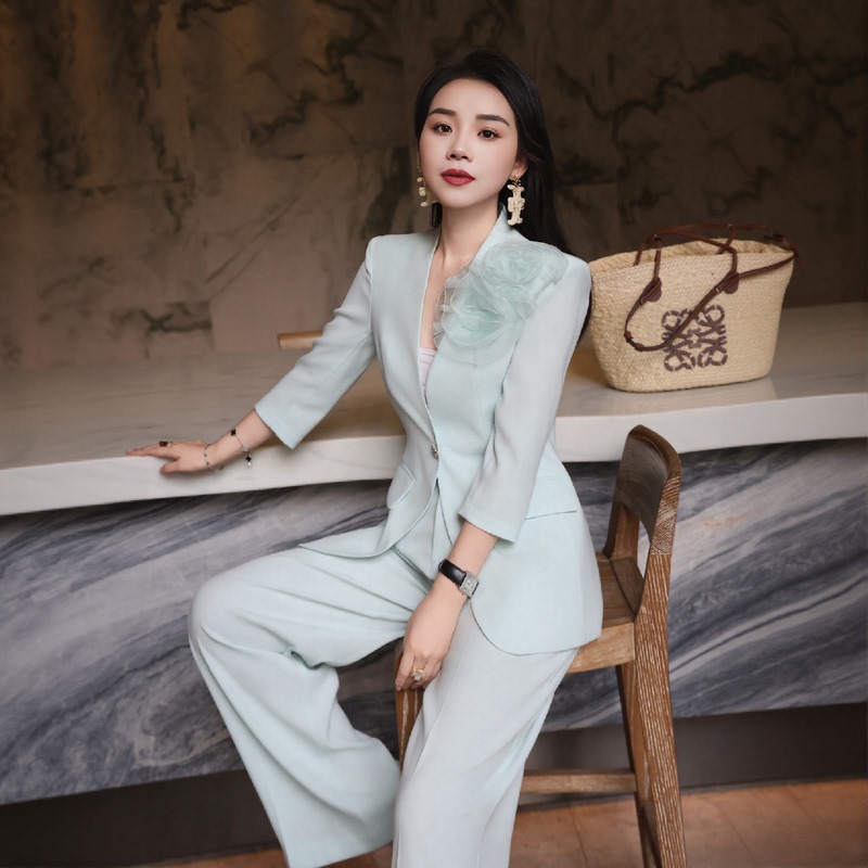 Business Professional Light Green Suit Set for Women, Thin Style, Elegant Ladylike Floral Waist-Cinching Blazer and Wide-Leg Pants Two-Piece Set