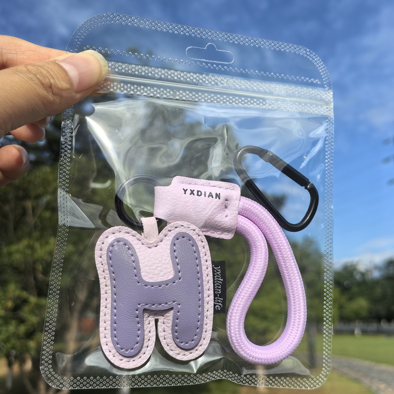 English Letter Leather Keychain, Personalized and Creative, Couple's Bag Keychain, Cute Pendant, Small Accessory