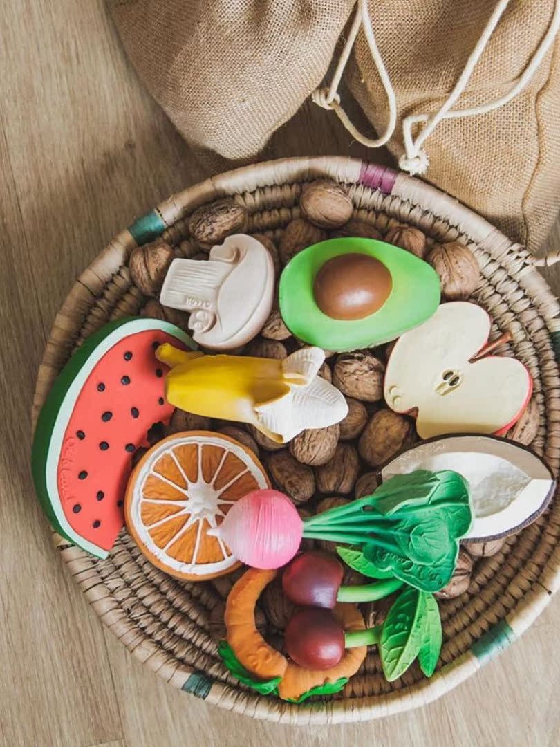 Spain oli carol Banana tooth retainer Baby molar Food grade baby latex chewable toy 0-1 years old