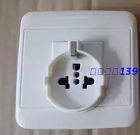 Italian Peuetag 16A Deed wall socket 86 Type of panel Degauge power socket European-style ground socket