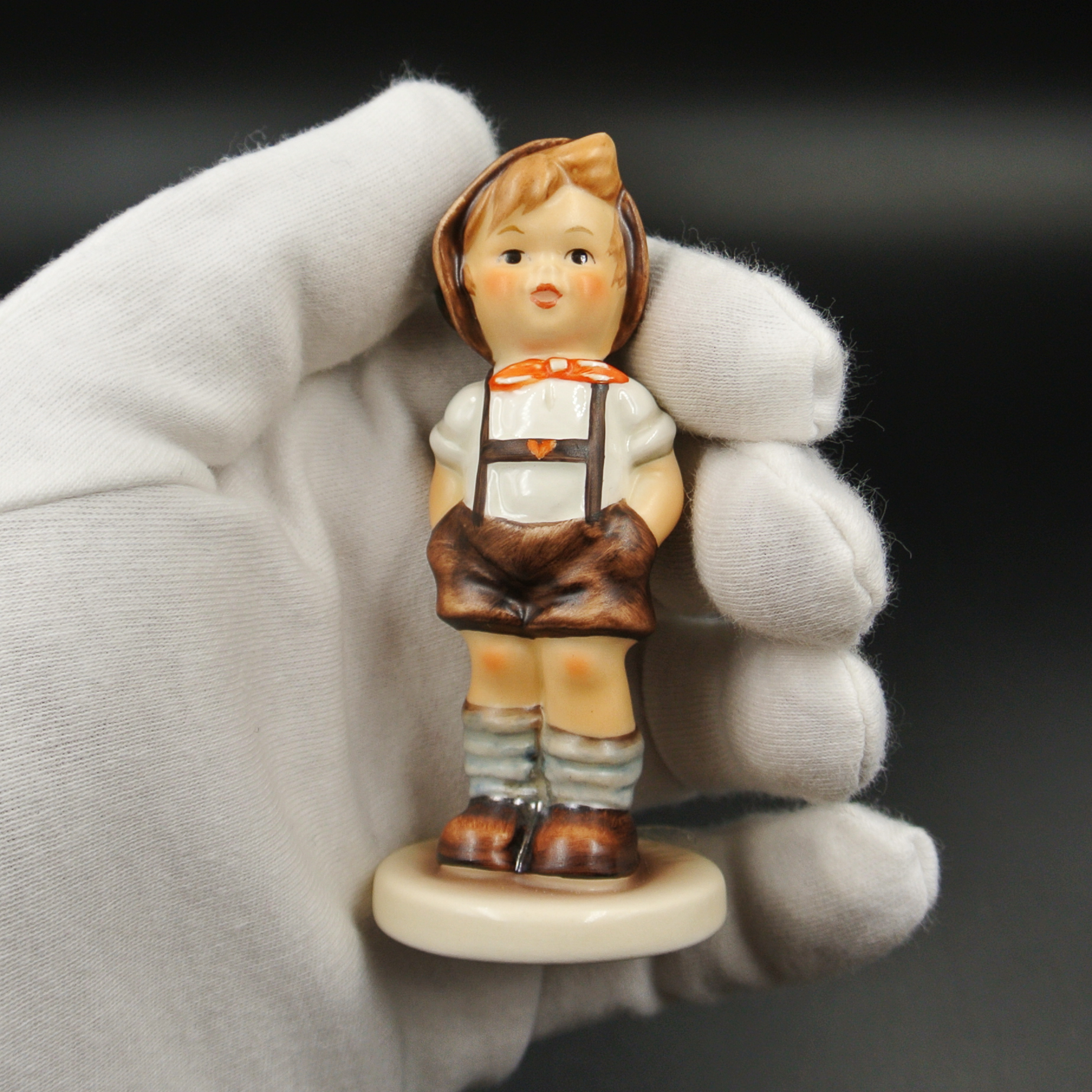 TMK7 Germany GOEBEL Gobao Hummel Hummel Doll Ceramic Pendulum with Jungbauer For Keeps