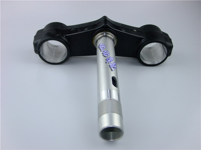 Huanglong BJ600GSBN600i 20 models of Huanglong Chase 600 up and down link plate direction column under the Samsung pole bearing