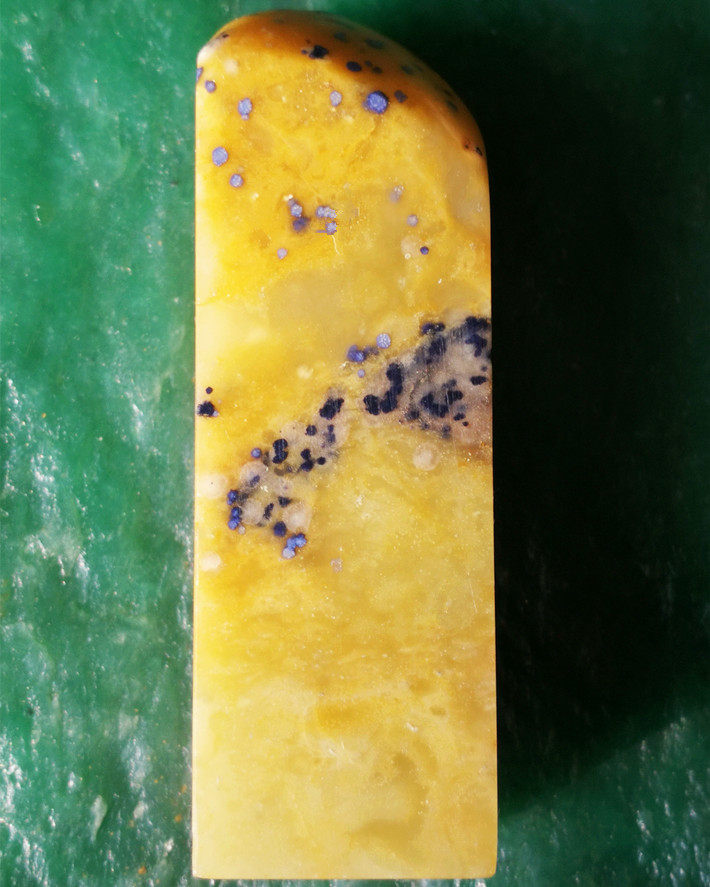 Natural Qingtian Shizhen Door Golden Yellow Star Seal Changqi Lingqi Li Li Shizhen Lao Yellowstone